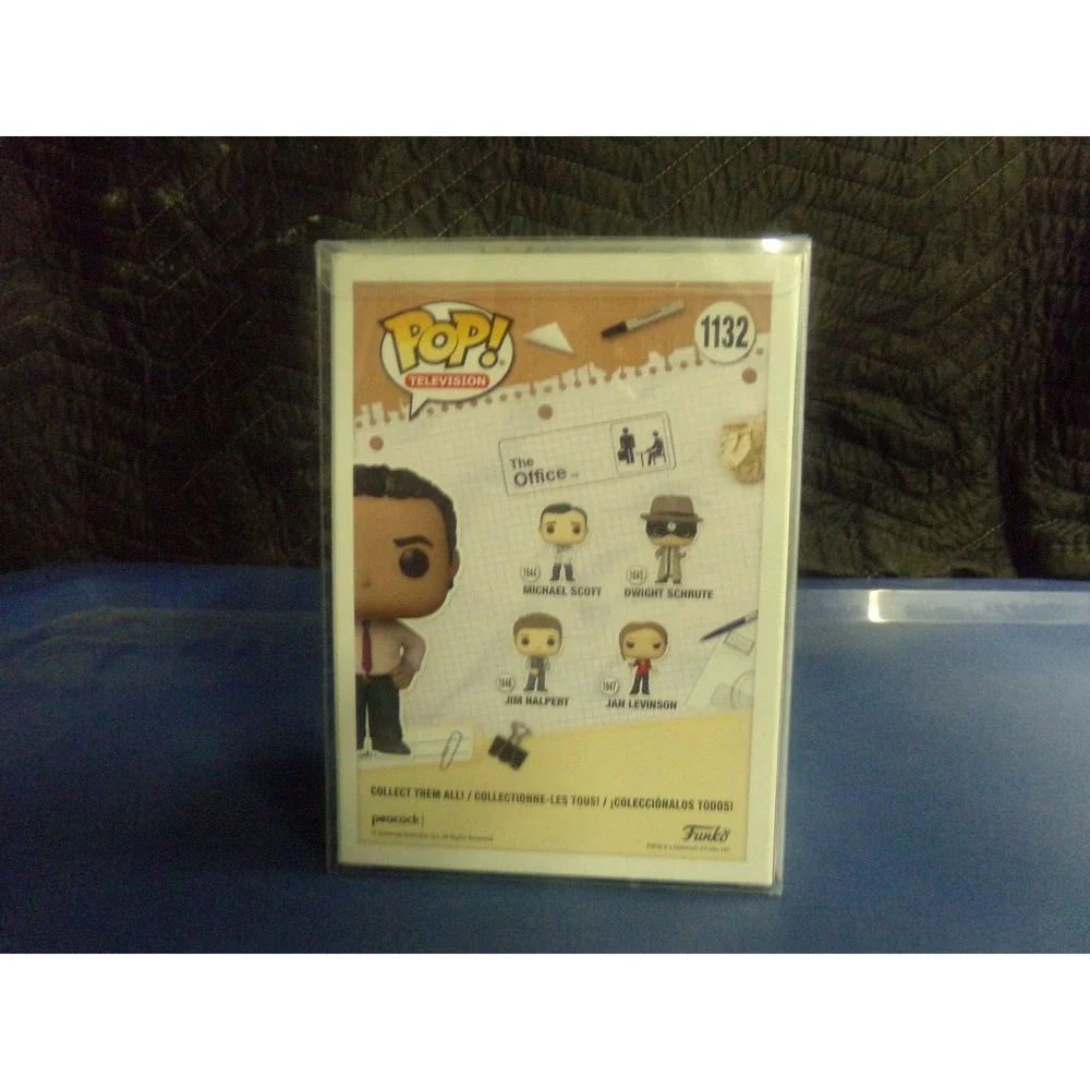 Funko Pop The Office Oscar Martinez 1132‎ Walmart Exclusive Vinyl Figure